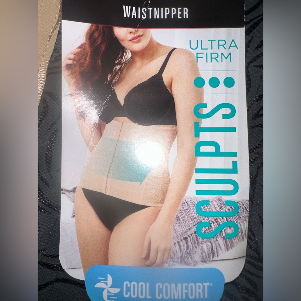 🖤NWT WAIST NIPPER